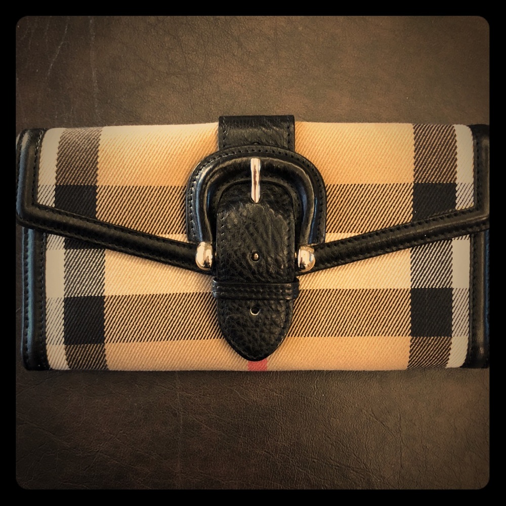 Burberry nova check Wallet